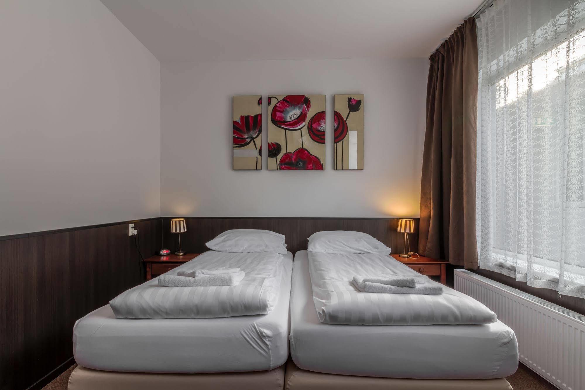 Hotel Randenbroek Amersfoort Bagian luar foto