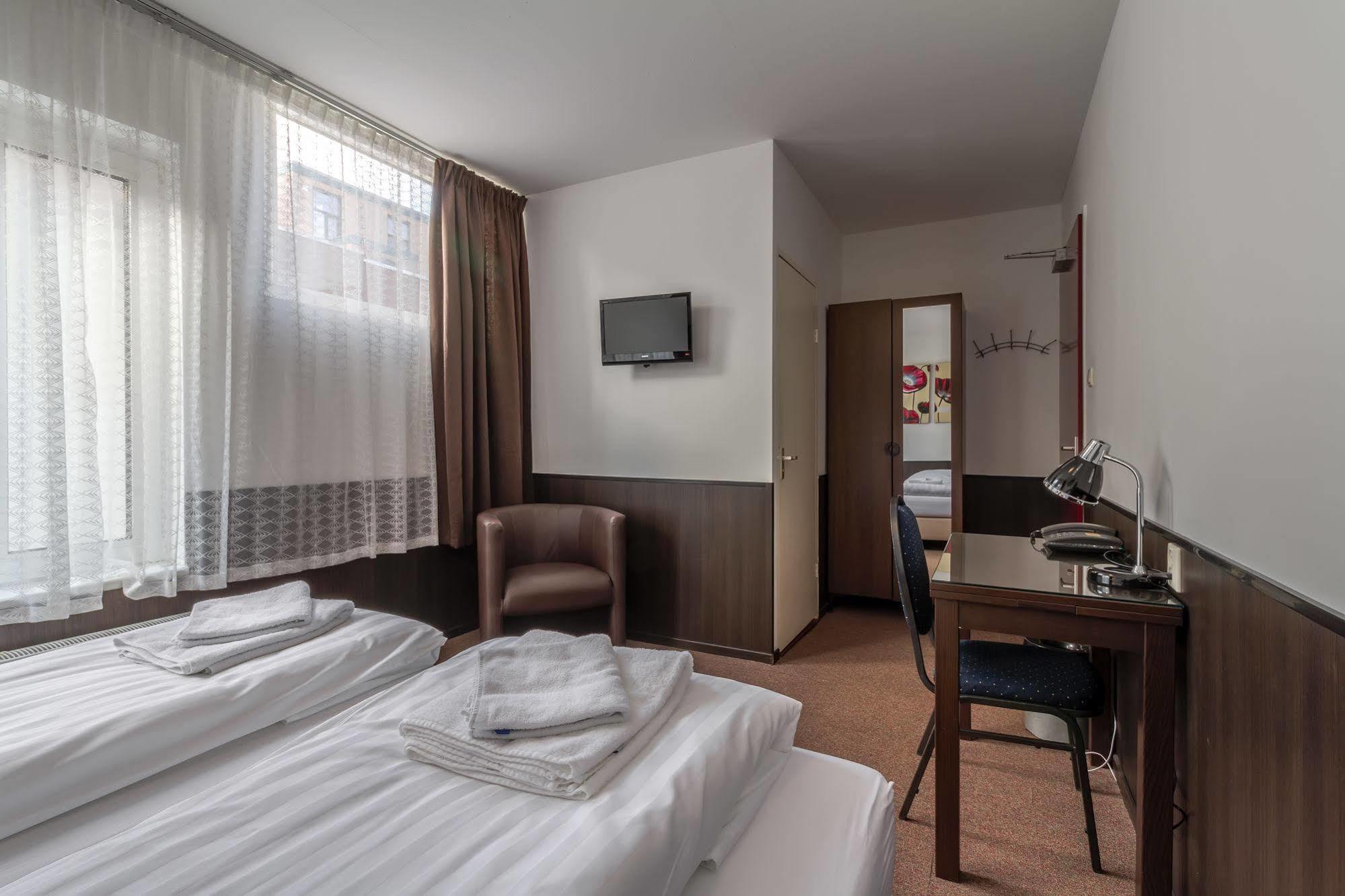 Hotel Randenbroek Amersfoort Bagian luar foto
